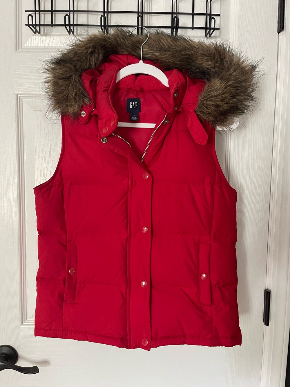GAP Red Faux-Fur Hooded Puffer Vest